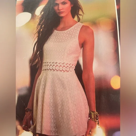 🌼Free People Dress Fitted with Daisies Size 4  Iconic Fp worn by Taylor Swift🌼 - Picture 3 of 11